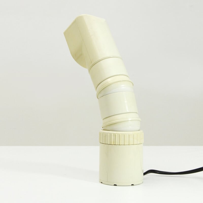 Lampe de table vintage blanche "4025" par Olaf Von Bohr pour Kartell - 1970