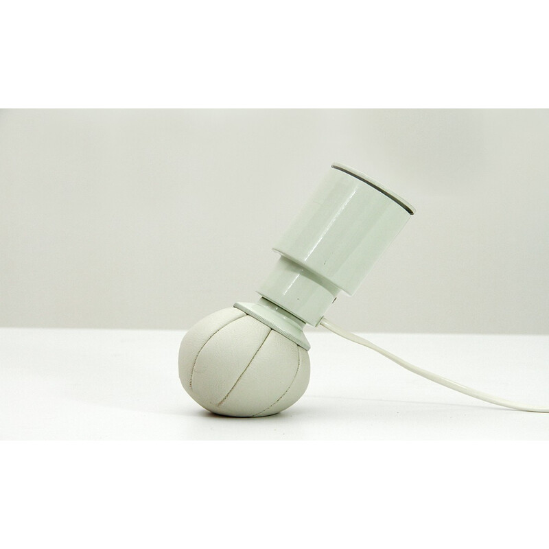 Lampe de table vintage blanche "600c" par Gino Sarfatti pour Arteluce - 1970