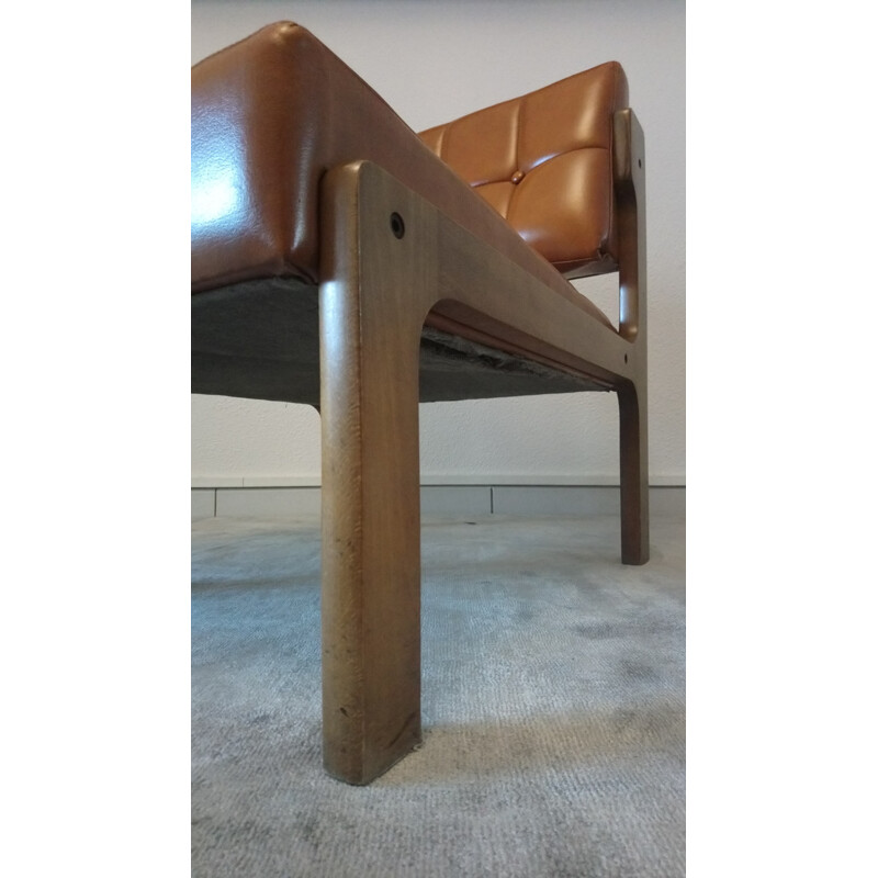 Suite of 5 low chairs made of leatherette and wood - 1970s