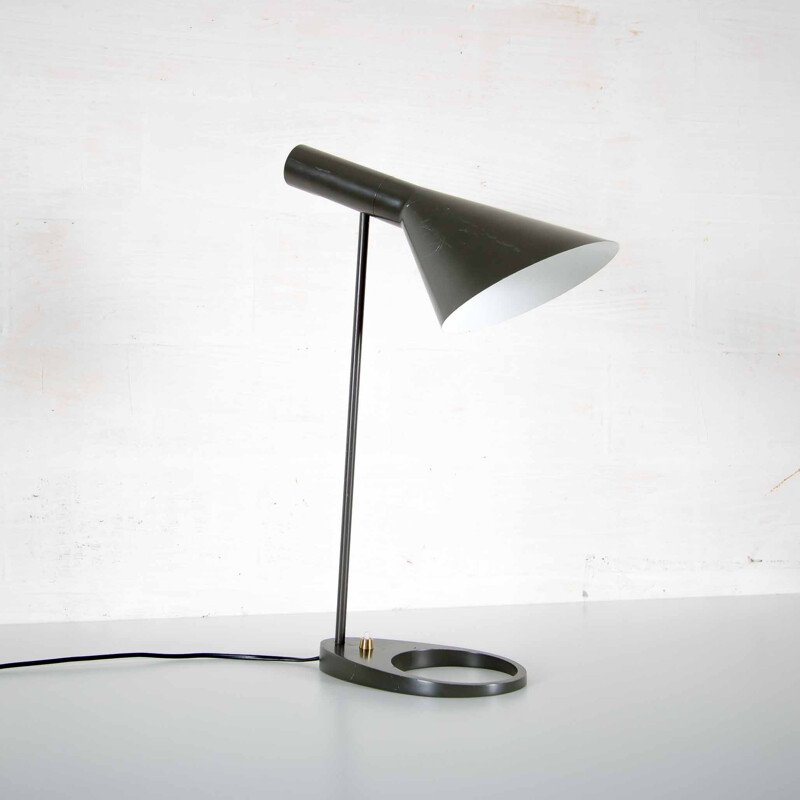 Vintage "AJ" desk lamp by Arne Jacobsen - 1960s