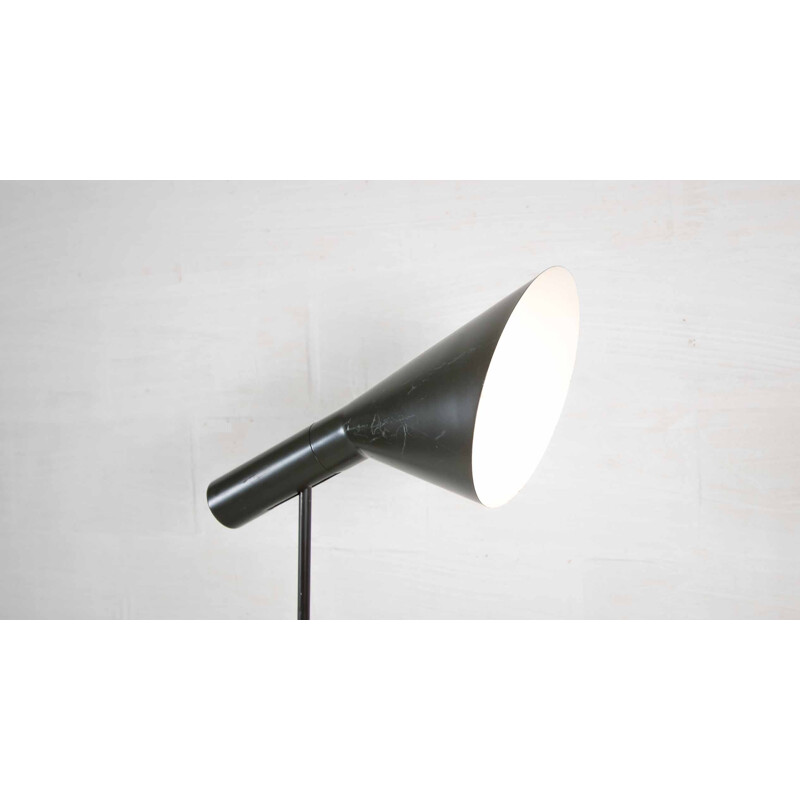 Vintage "AJ" desk lamp by Arne Jacobsen - 1960s