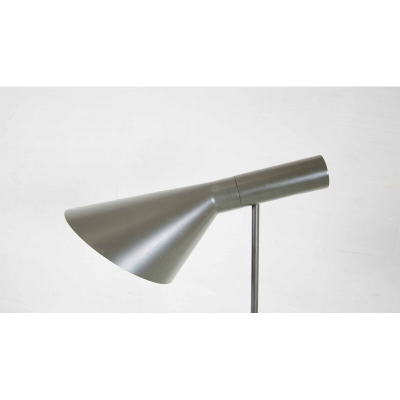 Lampe de bureau "AJ" vintage par Arne Jacobsen - 1960