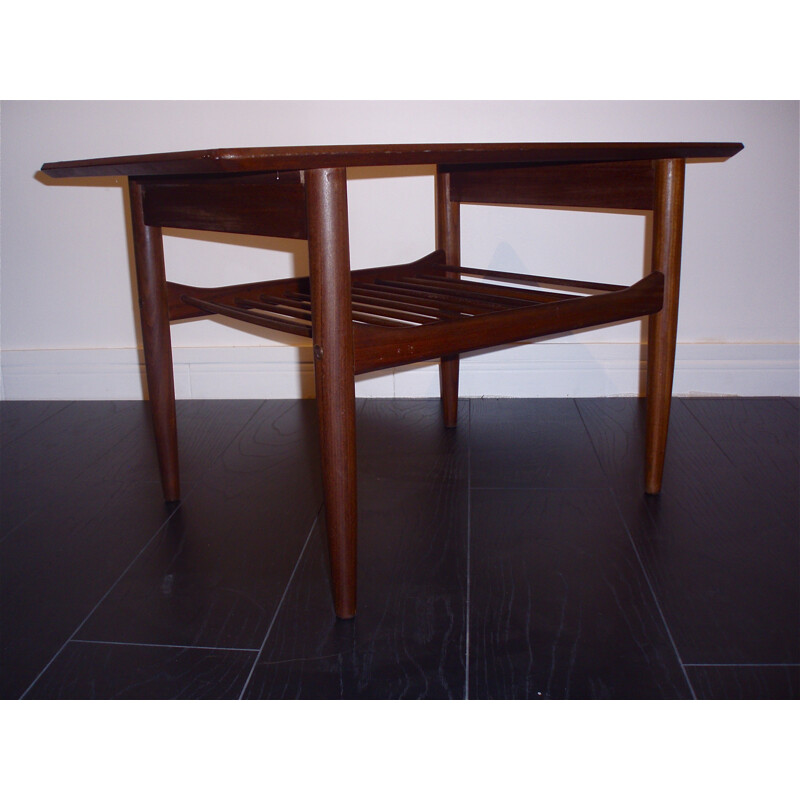 Coffee table stylish scandinavian G Plan in mahogany - 1960s