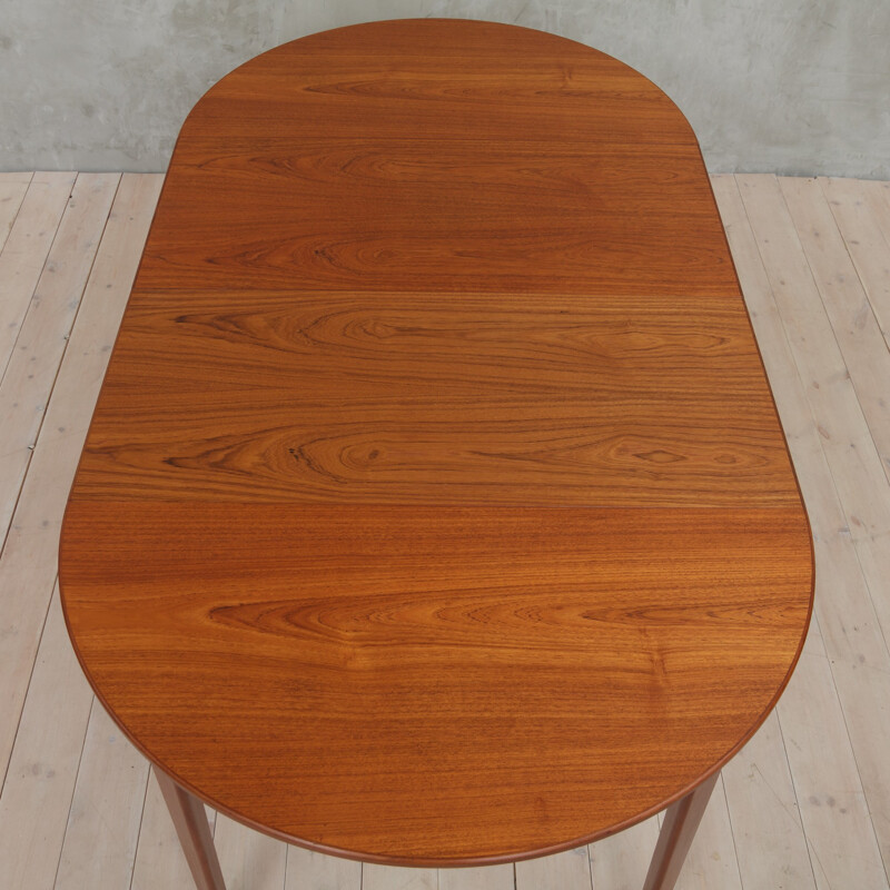 Round Vintage Danish table with teak extension - 1960s