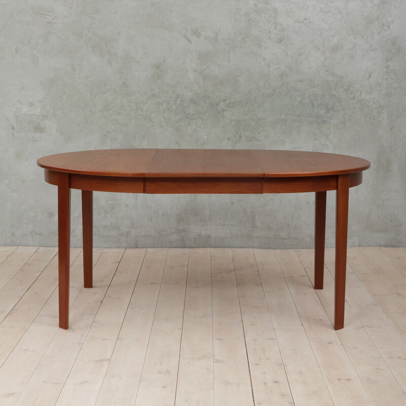 Round Vintage Danish table with teak extension - 1960s