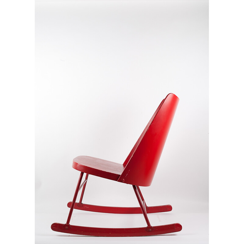 Vintage red rocking chair - 1940s