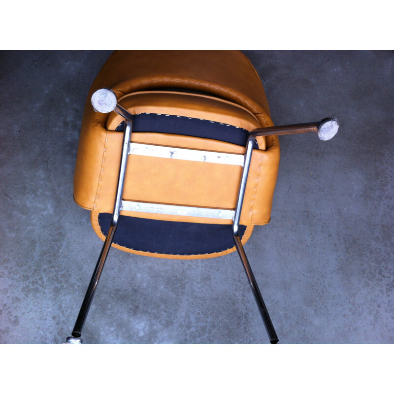 Conference armchair in fauve leatherette and chrome, Eero SAARINEN - 1980s
