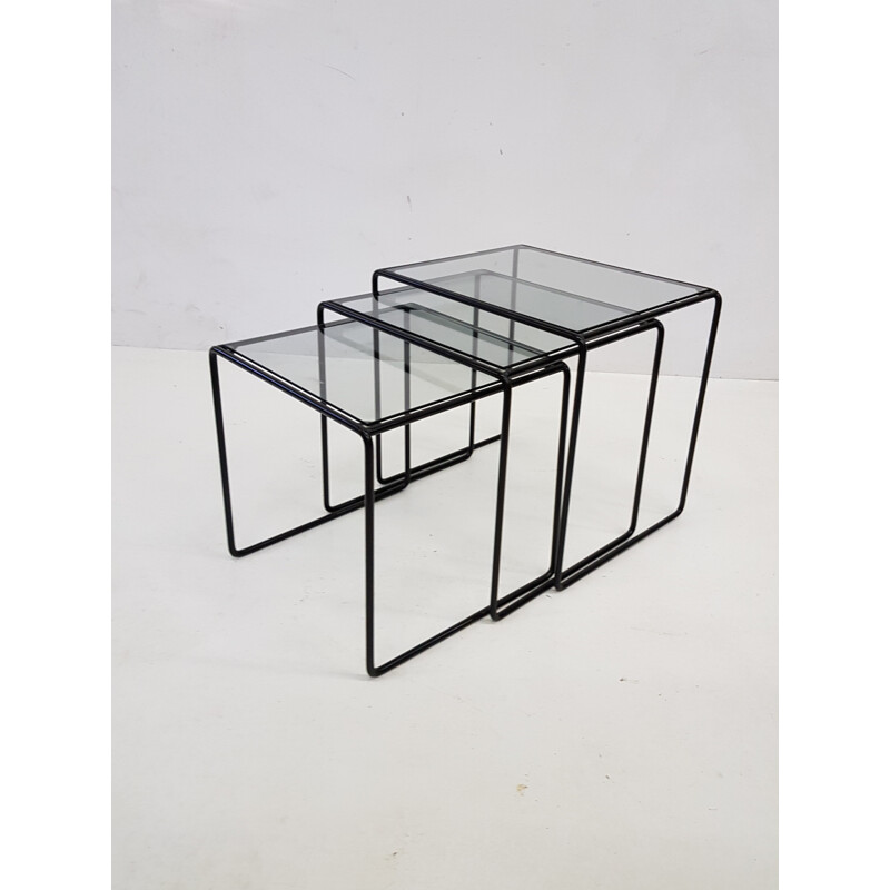 Set of 3 vintage nesting tables in black metal and glass - 1970s