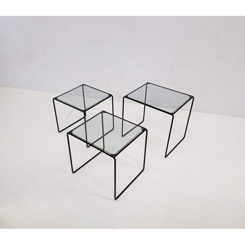 Set of 3 vintage nesting tables in black metal and glass - 1970s