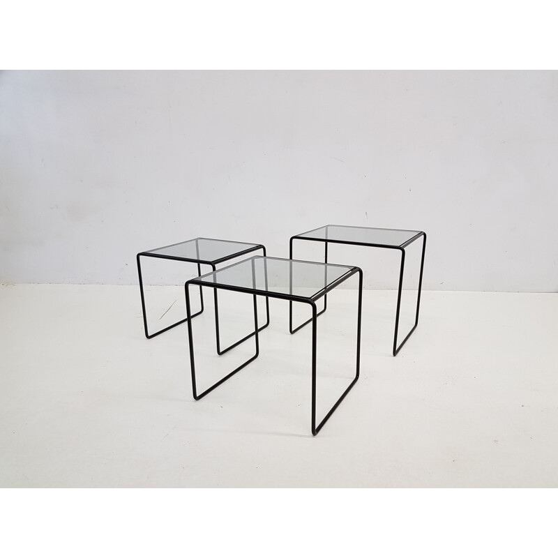 Set of 3 vintage nesting tables in black metal and glass - 1970s