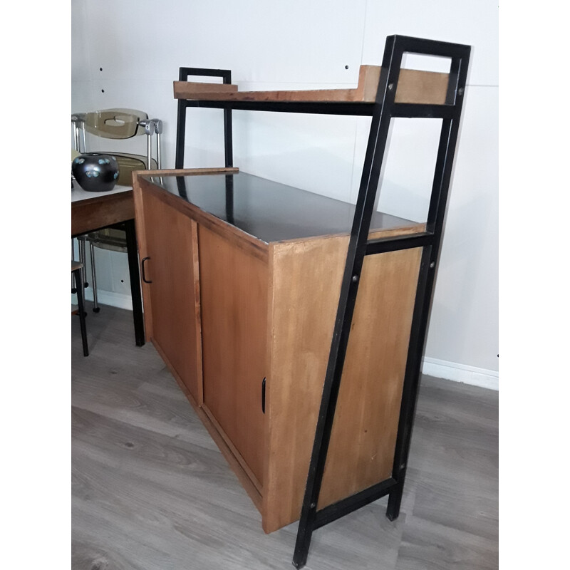 Credenza vintage con piano in laminato nero di Pierre Guariche, 1950