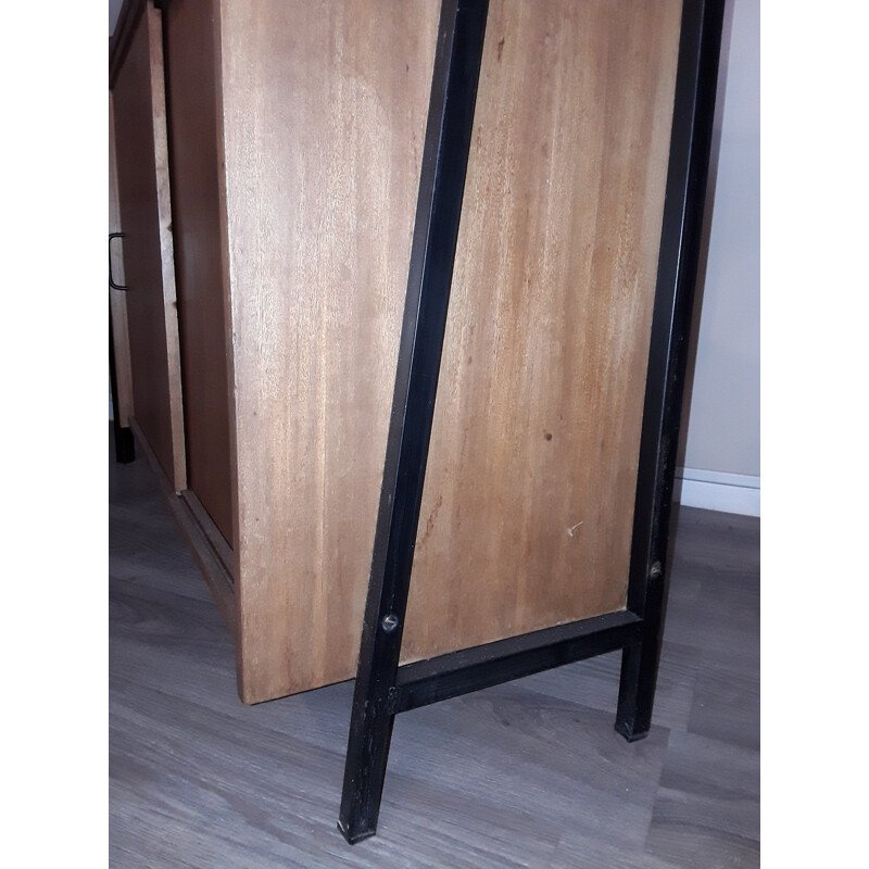 Credenza vintage con piano in laminato nero di Pierre Guariche, 1950