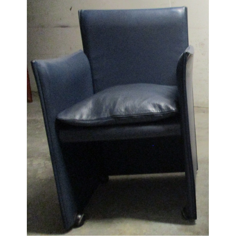Vintage "401 armchair" in Bellini blue leather for Cassina - 1980s
