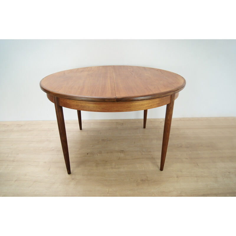 Table à repas extensible vintage ovale en teck par G-Plan pour Fresco - 1960