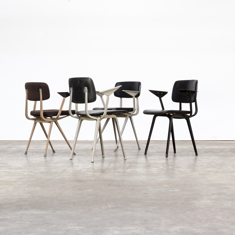 Suite de 4 chaises de bureau individuelles Friso Kramer pour Ahrend de Cirkel - 1960