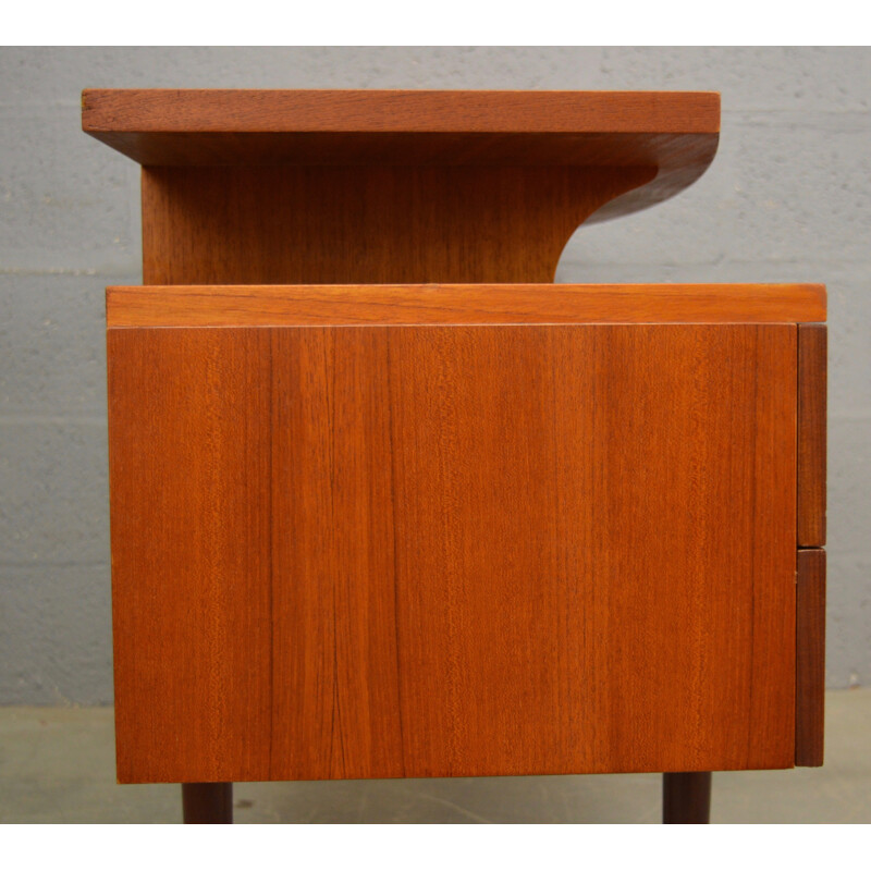 Vintage Desk "Quadrille" by G Plan - 1960s