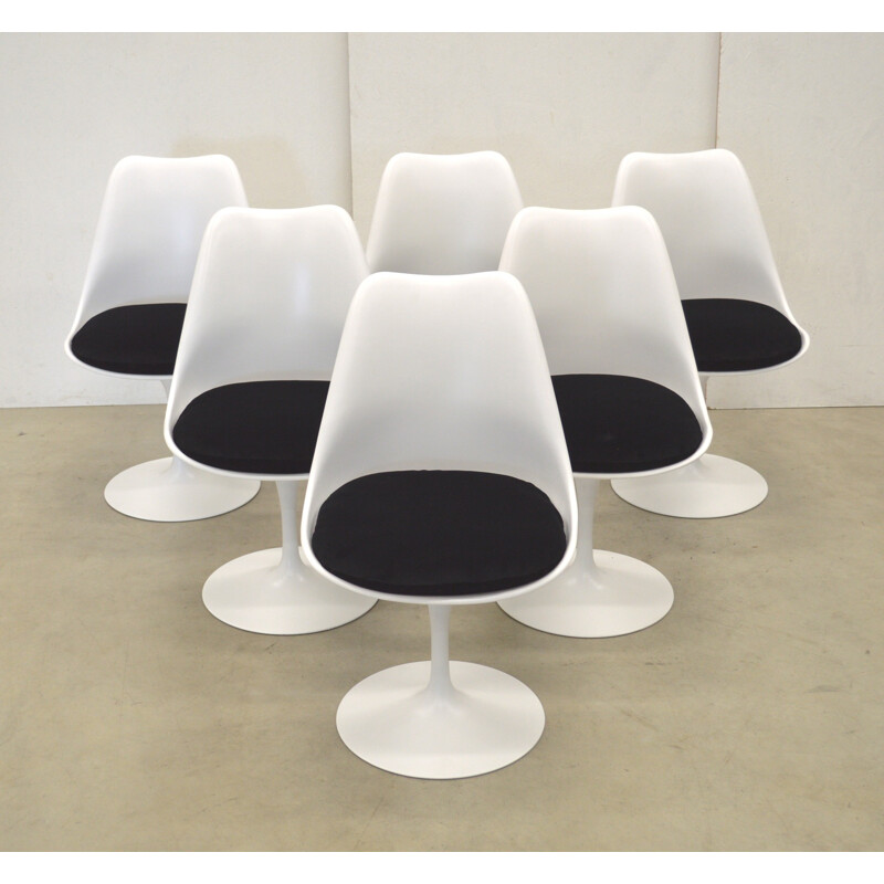 Vintage "Tulipe" dining set by Eero Saarinen for Knoll International - 1970s