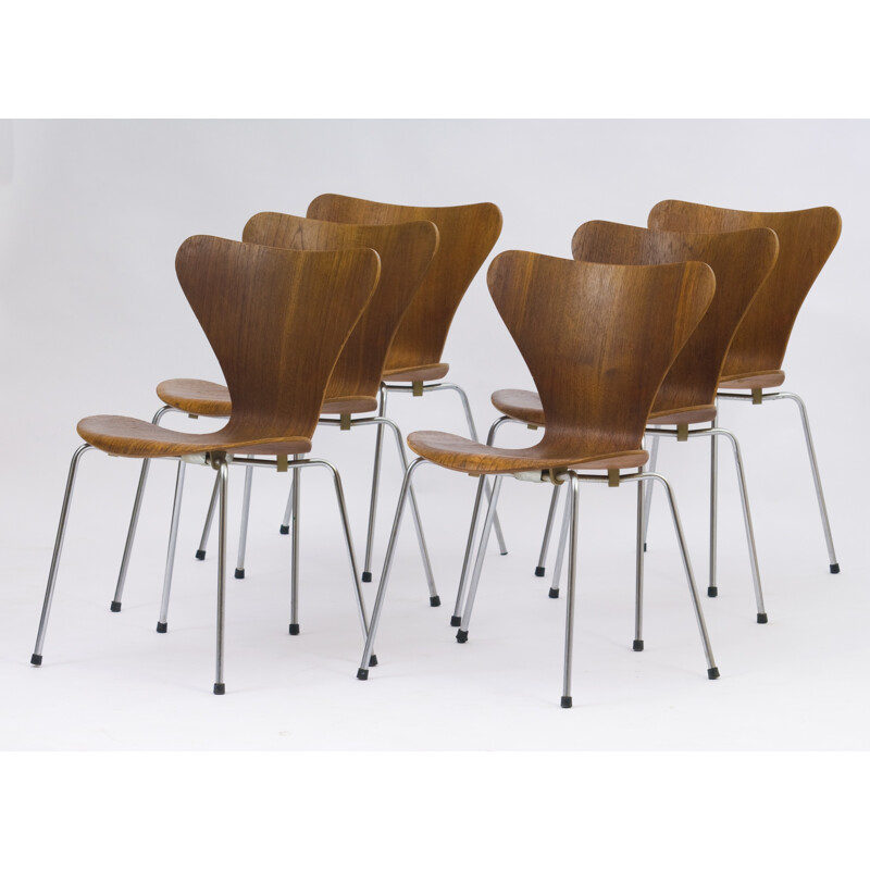 Set of 6 chairs "Series 7" by Fritz Hansen for Arne Jacobsen - 1960s