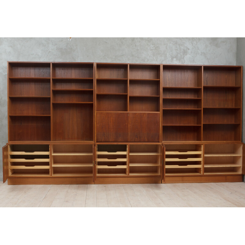 Vintage Large library by Hundevad - 1960s