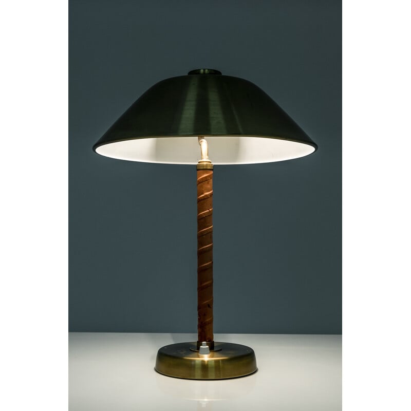 Lampe de table vintage suédoise en laiton et cuir par Einar Bäckström - 1940