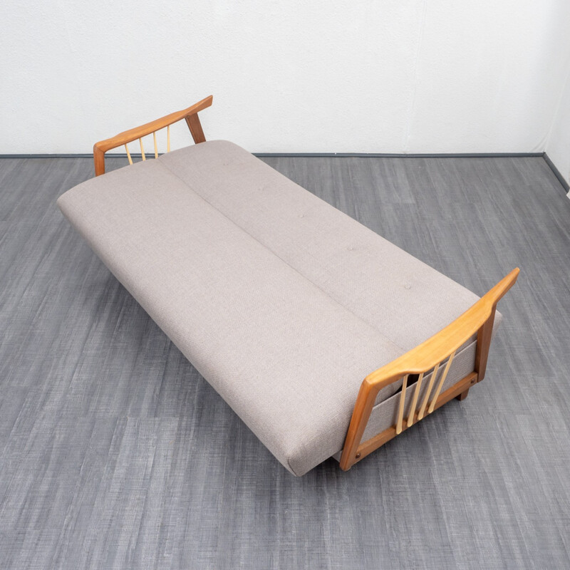 Vintage sreamline sofa in beech frame and light grey fabric - 1950s