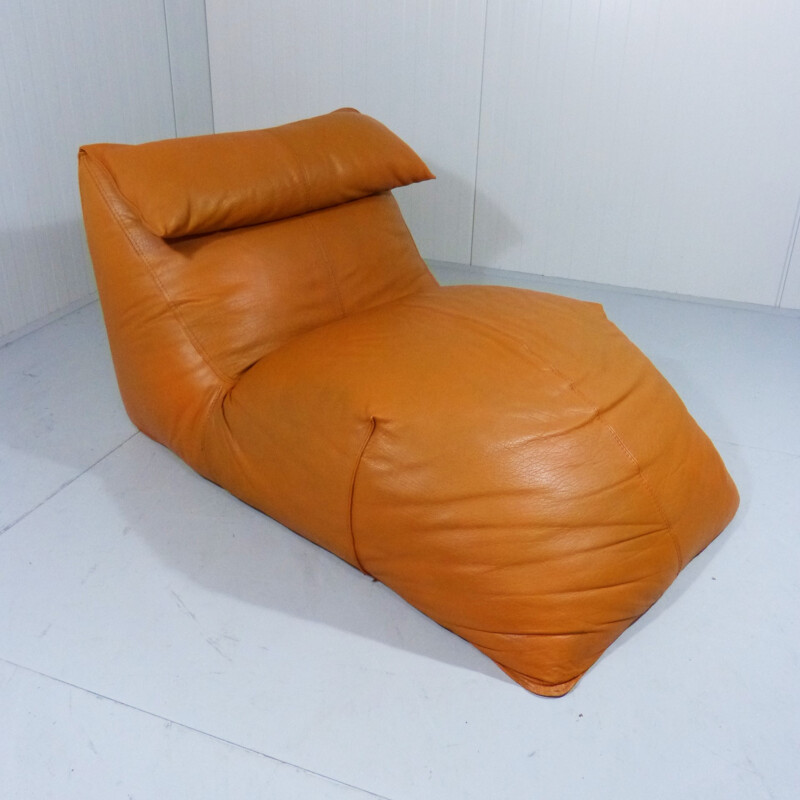 Lounge chair in cognac leather, Mario BELLINI - 1970s