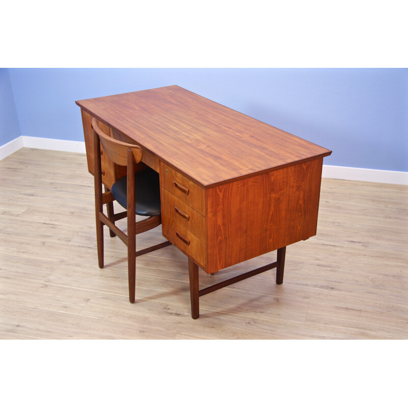 Vintage danish writing desk in teak - 1960s