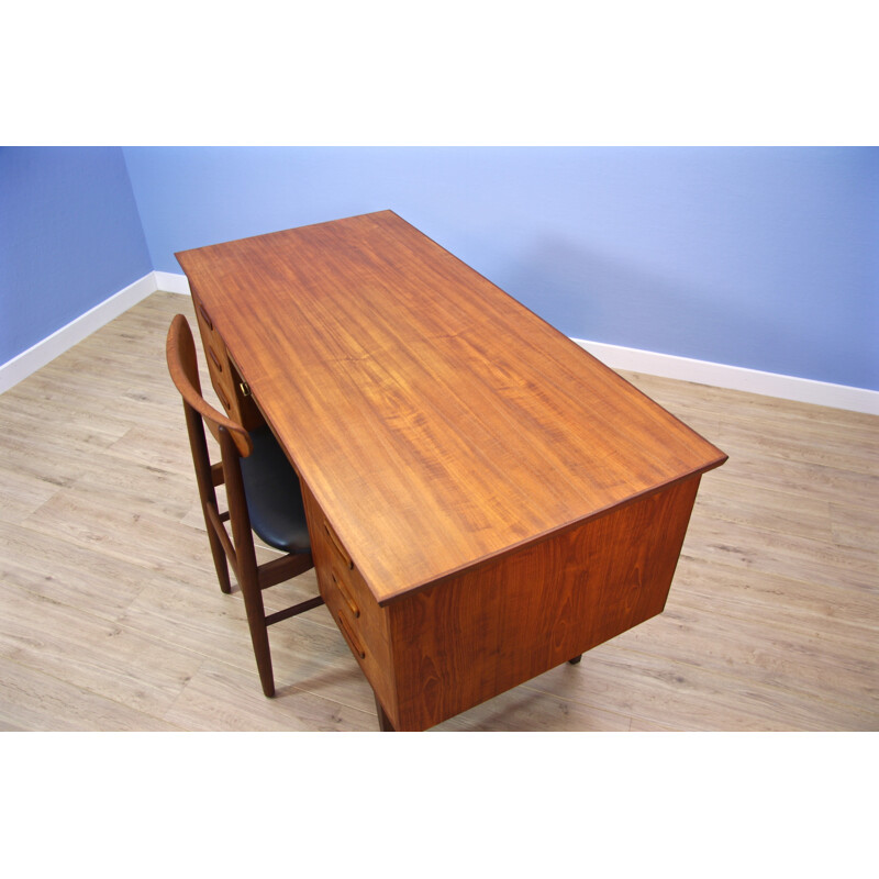 Vintage danish writing desk in teak - 1960s