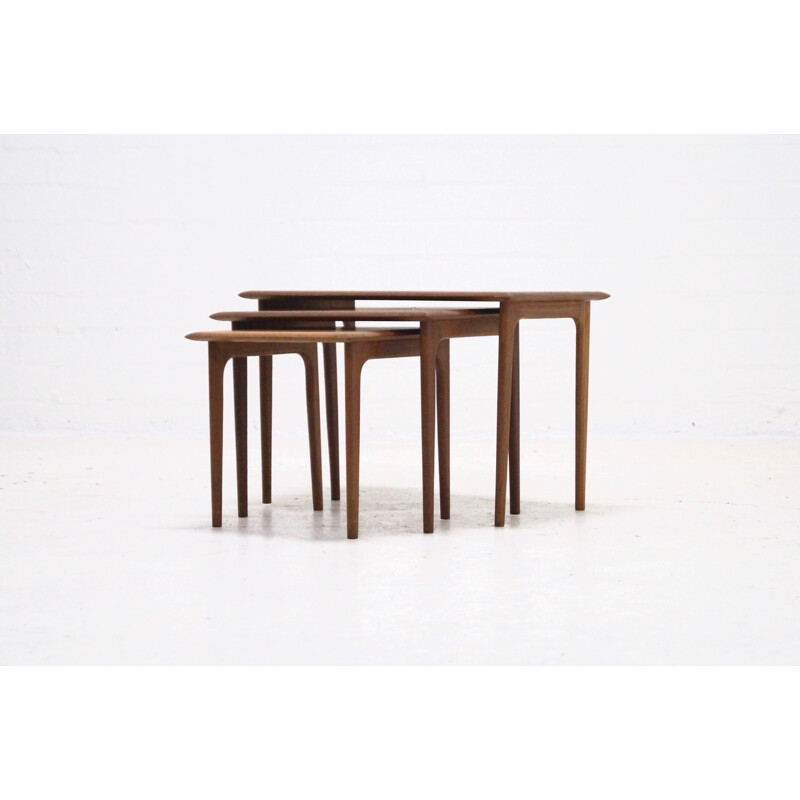 Set of 3 Scandinavian nesting tables in teak - 1960s