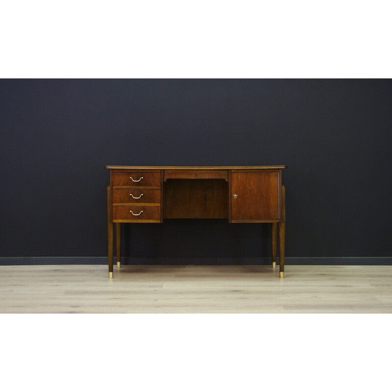 Vintage Danish writing desk in walnut - 1960s