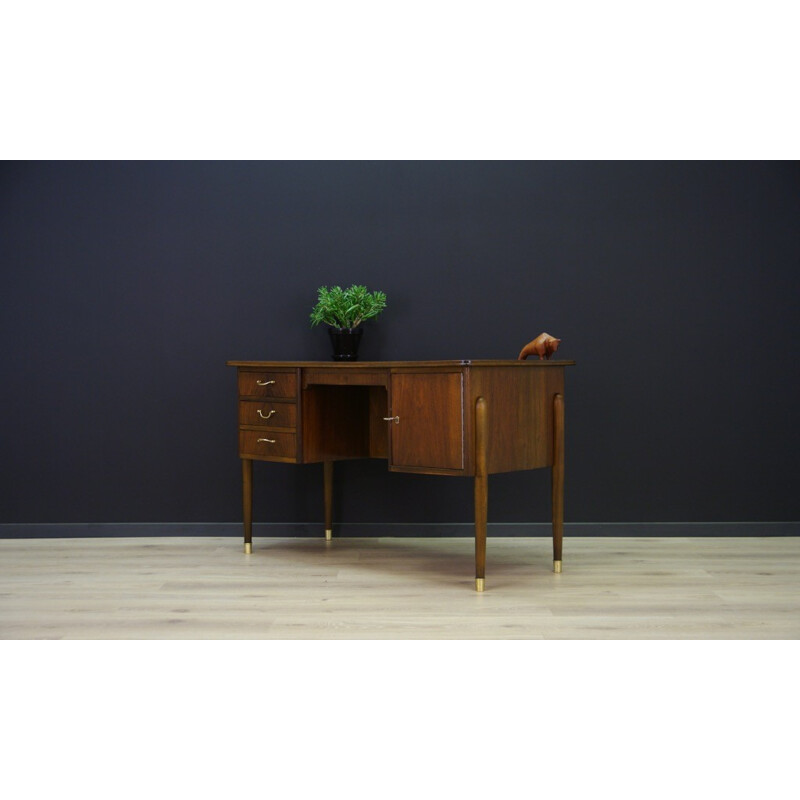 Vintage Danish writing desk in walnut - 1960s