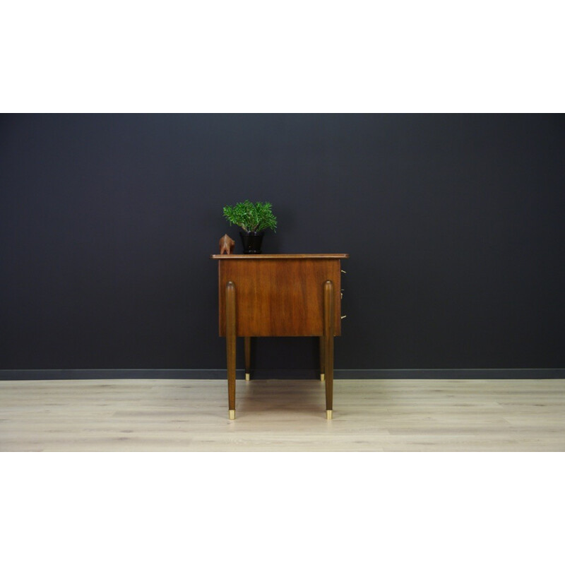 Vintage Danish writing desk in walnut - 1960s