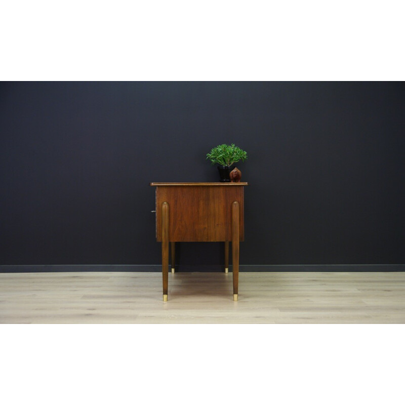 Vintage Danish writing desk in walnut - 1960s