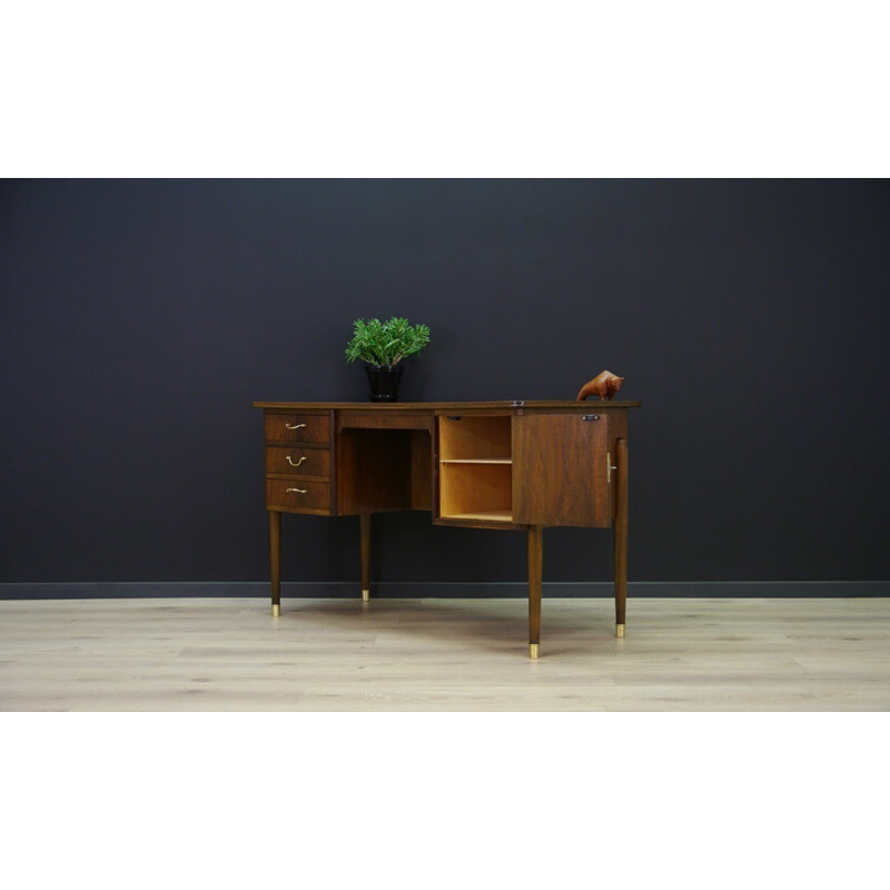 Vintage Danish writing desk in walnut - 1960s