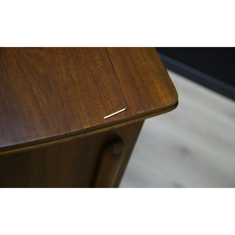 Vintage Danish writing desk in walnut - 1960s