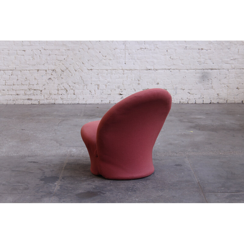 Vintage armchair F572 by Pierre Paulin - 1960s