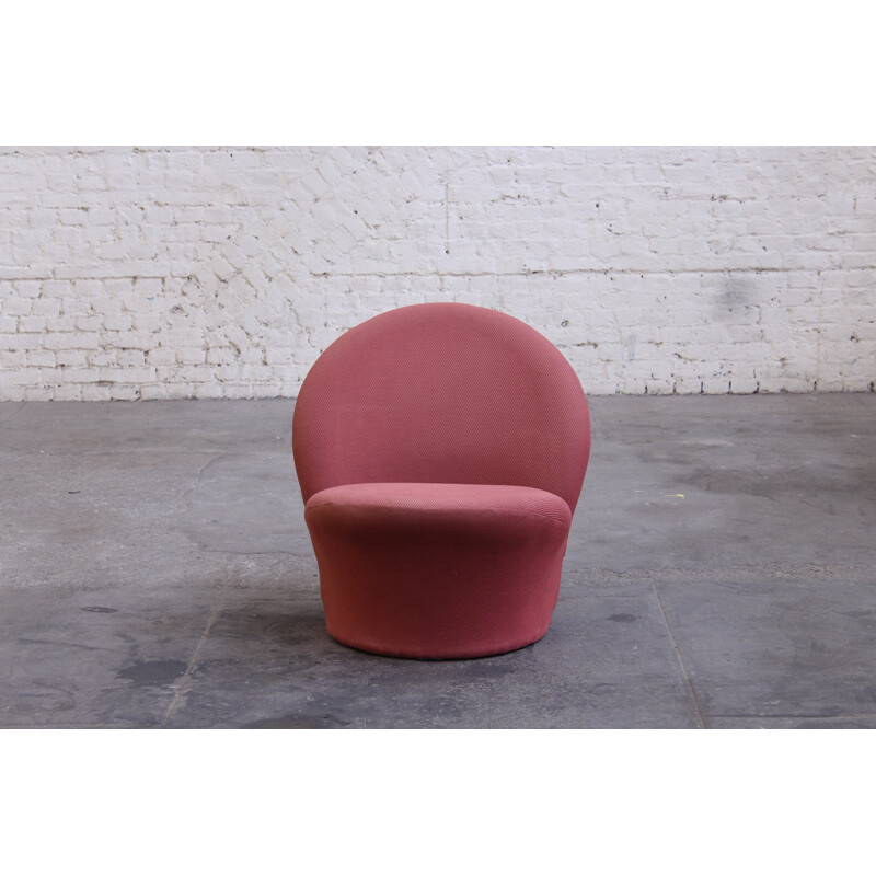 Vintage armchair F572 by Pierre Paulin - 1960s