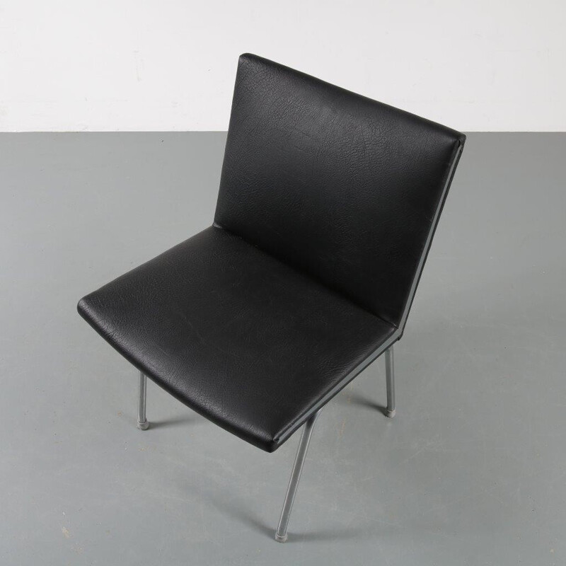 Vintage AP-40 armchair by Hans Wegner - 1950s