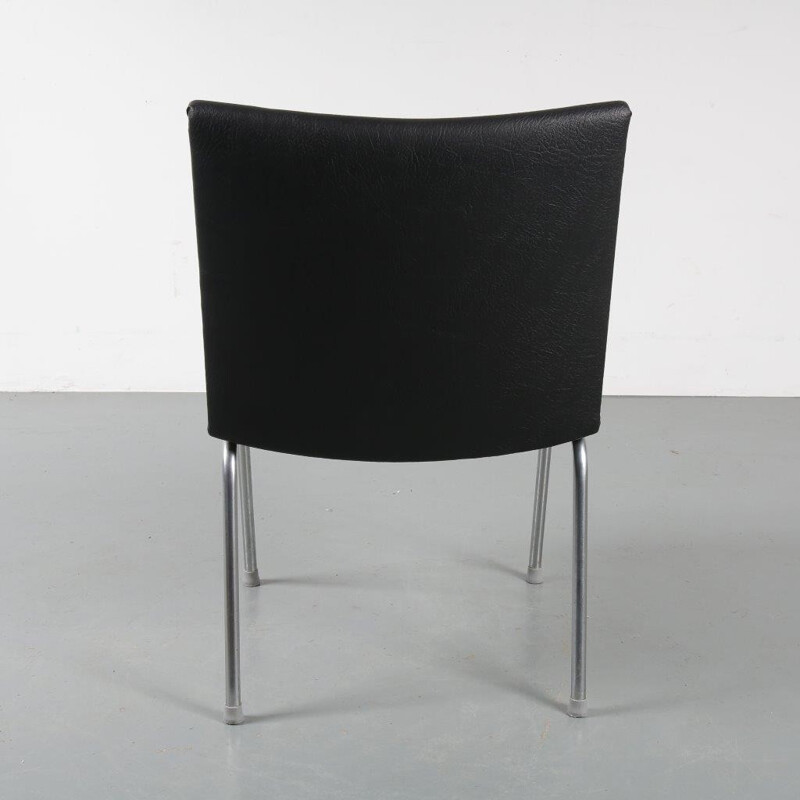 Vintage AP-40 armchair by Hans Wegner - 1950s