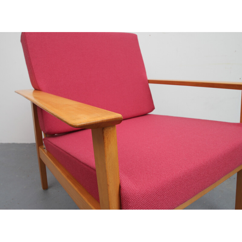 Vintage pink armchair in solid ashwood - 1960s