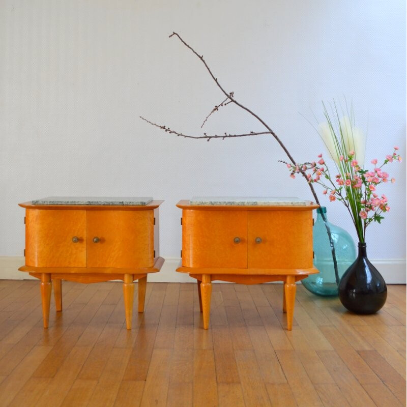 Paire de tables de chevets vintage en bois d'érable et vernis laqué - 1950