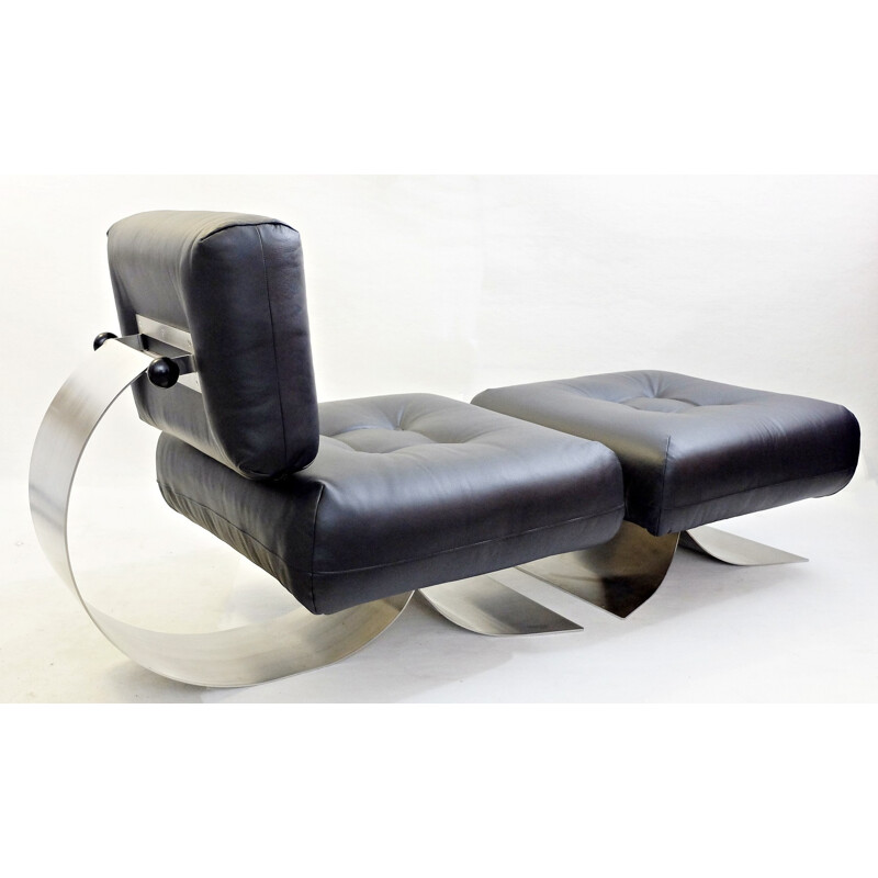 Vintage "Alta" lounge chair and ottoman by Oscar Niemeyer - 1970s