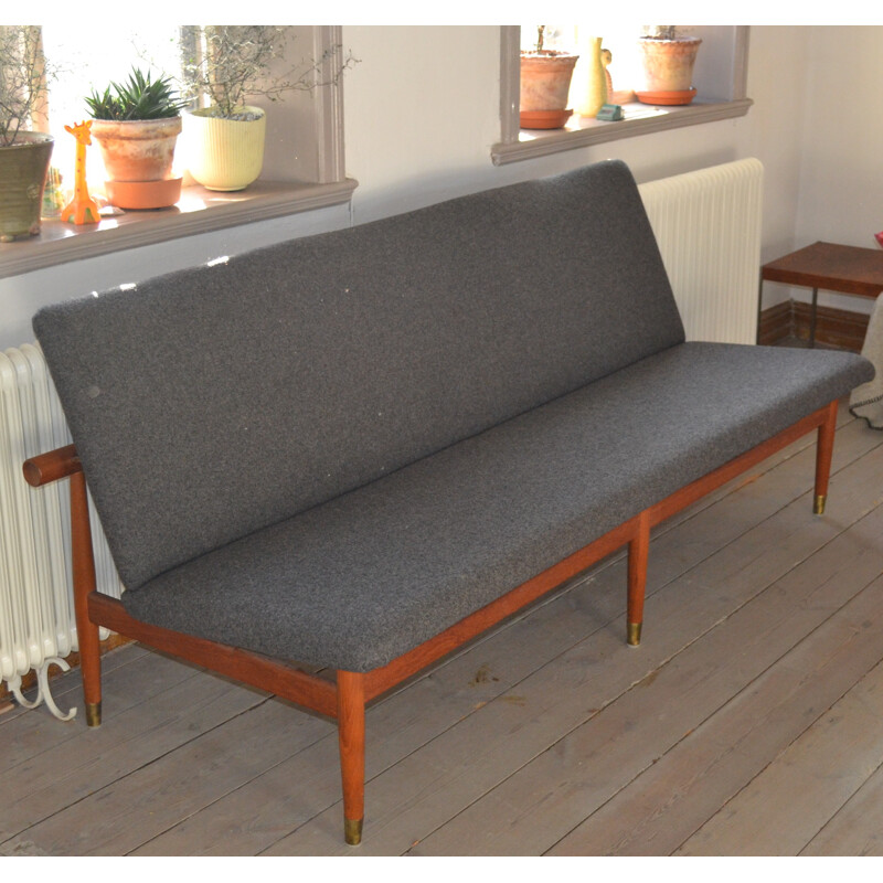 Ein Paar Vintage-Sofas Modell 137 von Finn Juhl für France