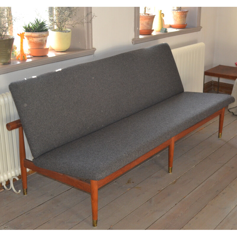 Par de sofás vintage modelo 137 de Finn Juhl para França