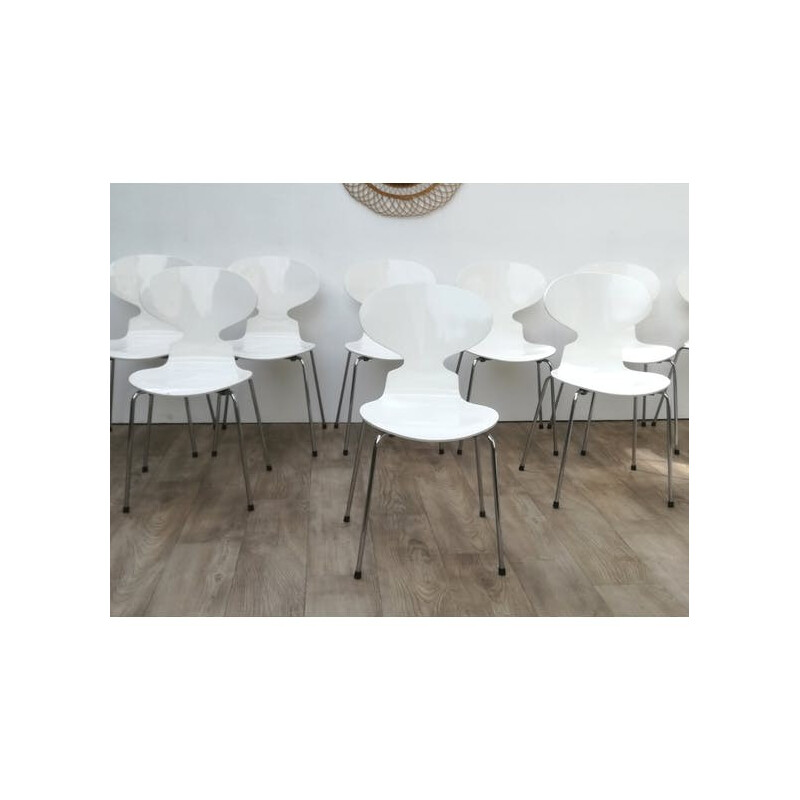 Set of 10 scandinavian chairs "Ant" by Arne Jacobsen - 1979