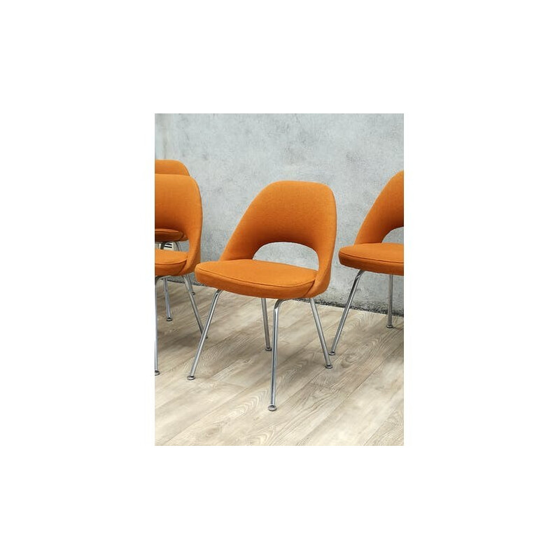 Suite de 4 chaises "Conférence" par Eero Saarineen pour Knoll - 1960