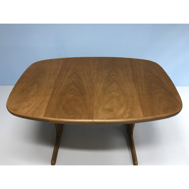 Vintage dining table in oak by Niels O. Möller - 1960s