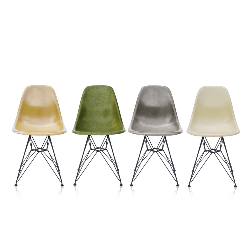 Suite de 4 chaises d'appoint par Eames pour Herman Miller - 1960
