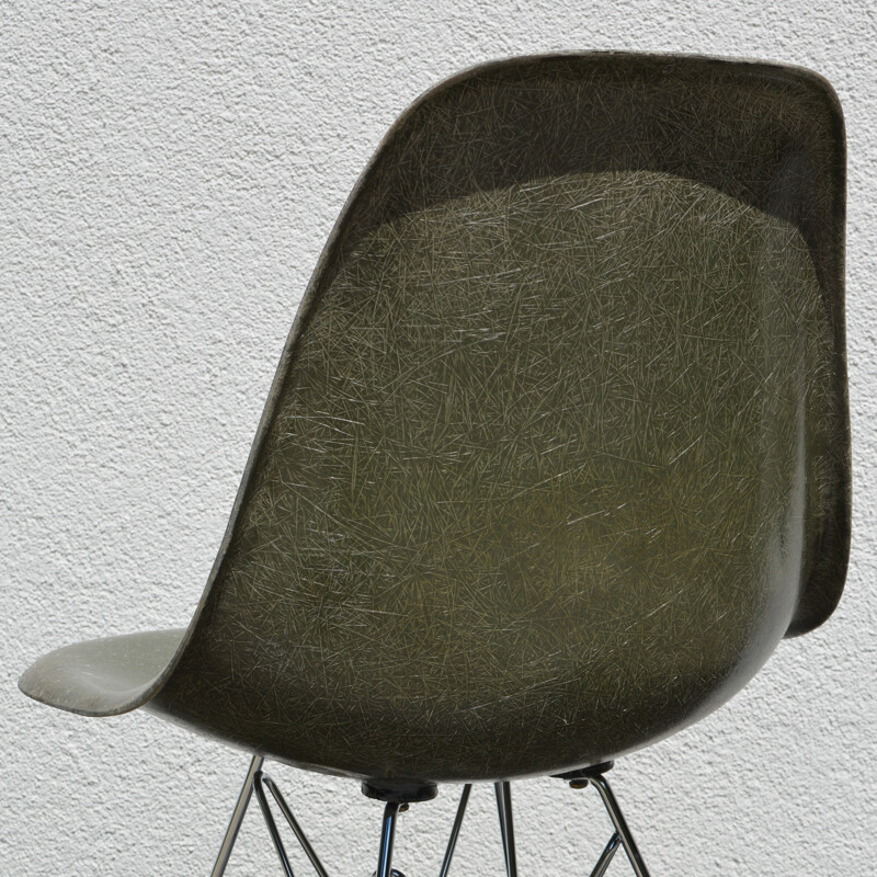 Suite de 4 chaises d'appoint par Eames pour Herman Miller - 1960