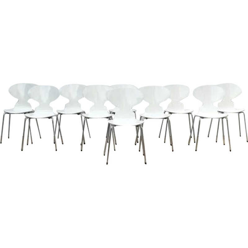 Set of 10 scandinavian chairs "Ant" by Arne Jacobsen - 1979